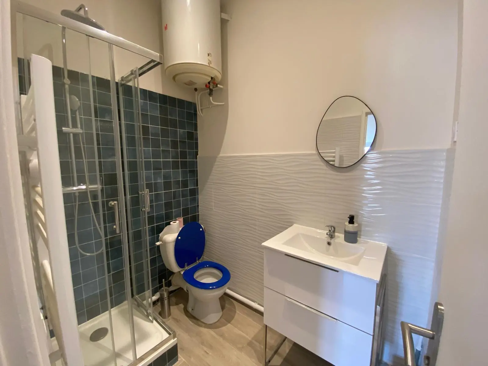 salle de bain d'un studio